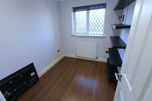 Photo 14- click for photo gallery